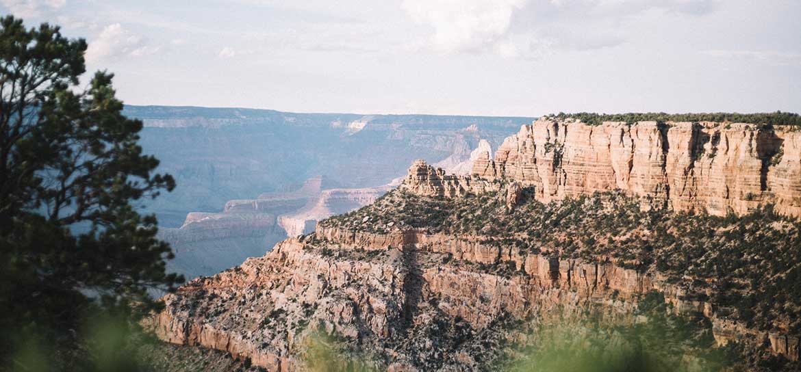 A bright, sunny Grand Canyon landscape