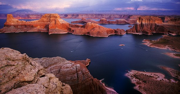 Lake Powell and the desert of Page, Arizona as seen from the sky.