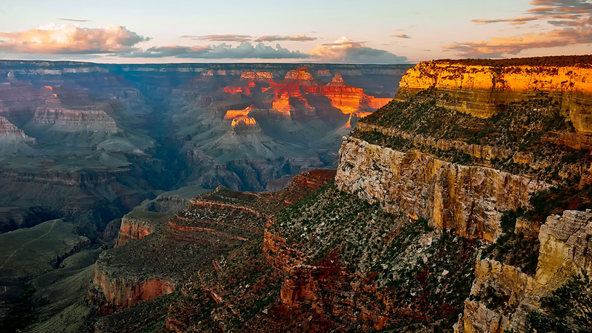 A beautiful grand Canyon vantage point at sunset.